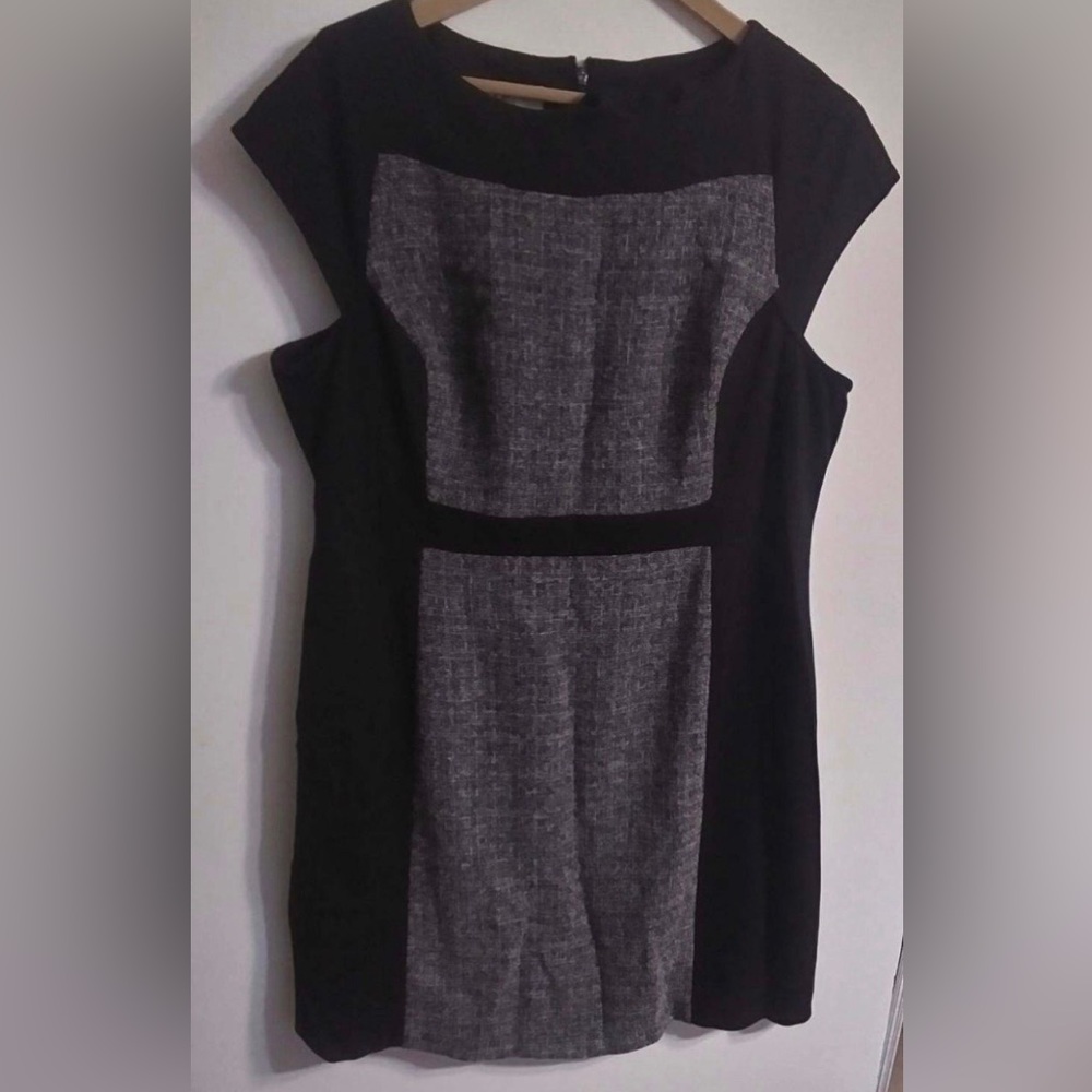 Jones Studio Women Dress Size 16 Black
Gray Cap Sleeve Sheath Stretch.
